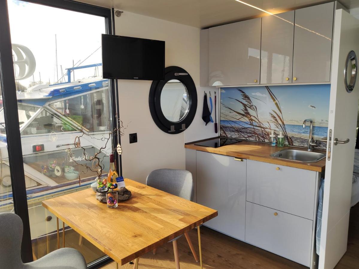 Hausboot Hilja Ξενοδοχείο Σλέσβιχ Εξωτερικό φωτογραφία