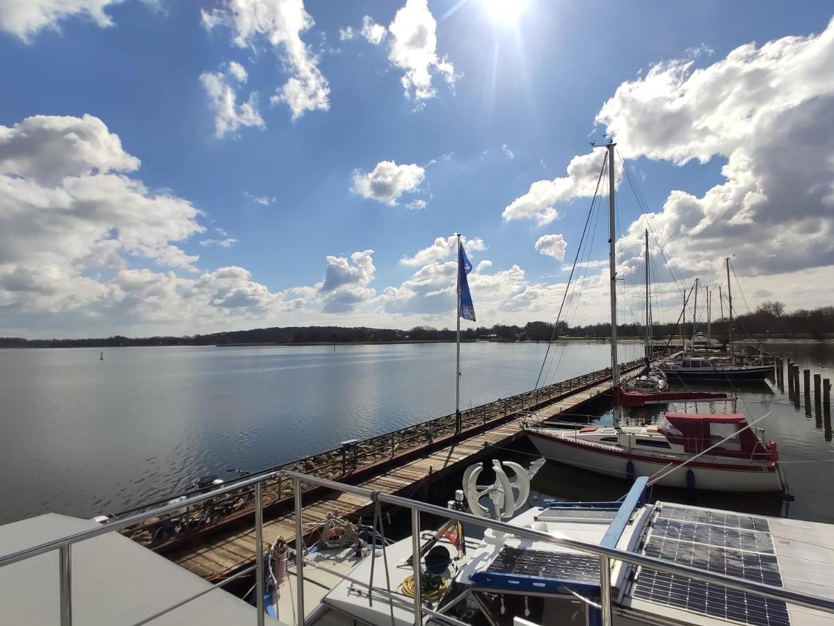 Hausboot Hilja Ξενοδοχείο Σλέσβιχ Εξωτερικό φωτογραφία